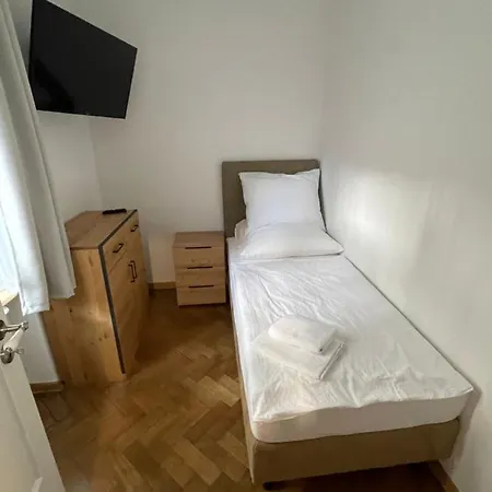 アパート Mila ロケト